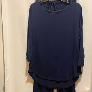 NATORI PJ’S 2PC NAVY KNIT SZ S HI/LO TOP PULL ON